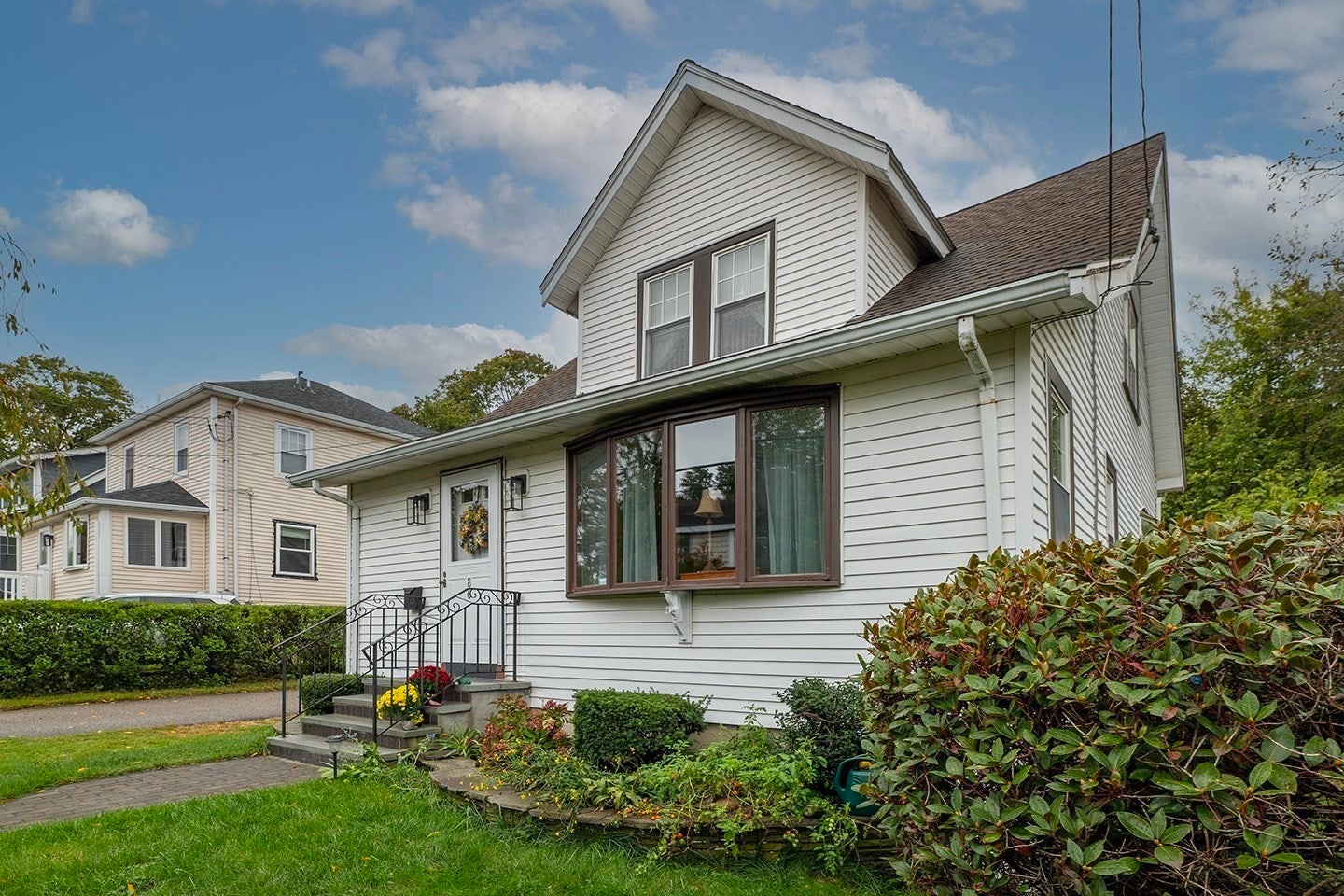 80 Phillips St