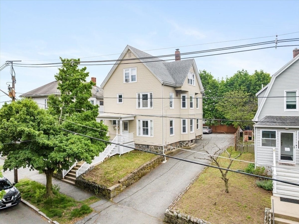 11 Fernwood Ave