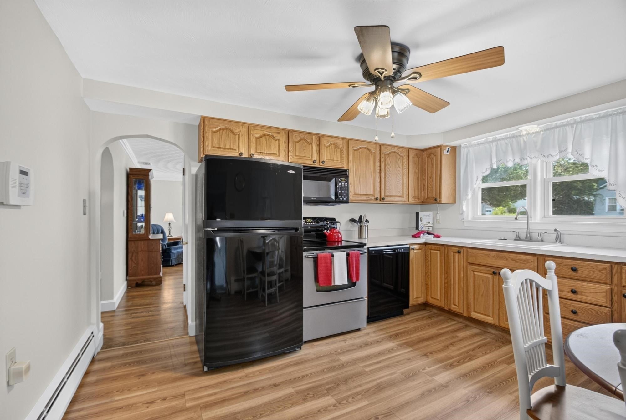 93 York Ave, Fitchburg, MA Photo #5