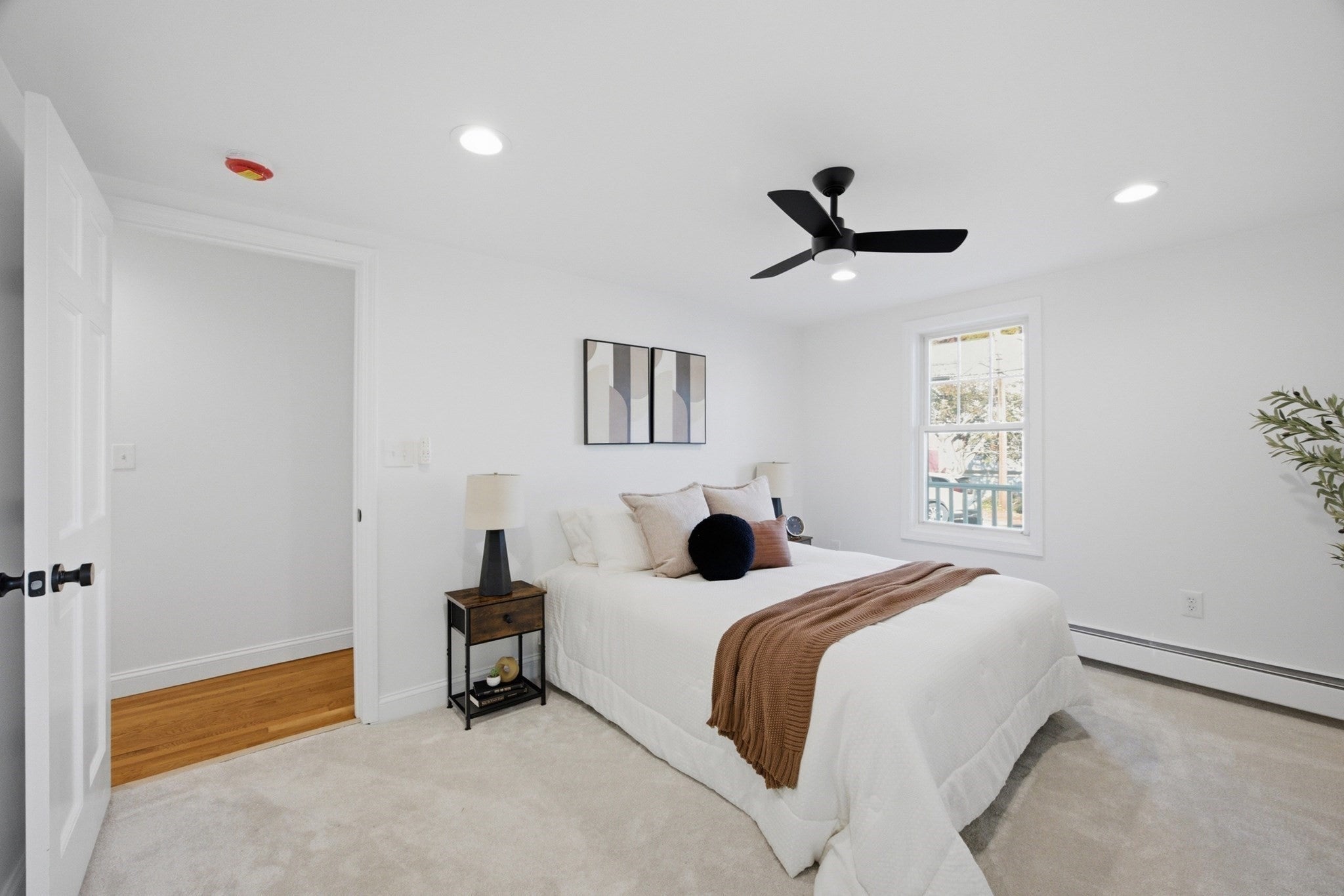 58 Glezen St, Worcester, MA Photo #13