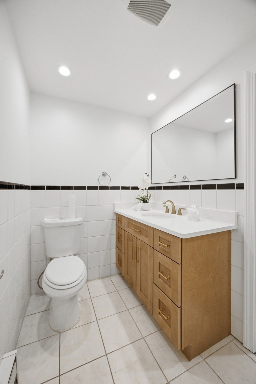 58 Glezen St, Worcester, MA Photo #16