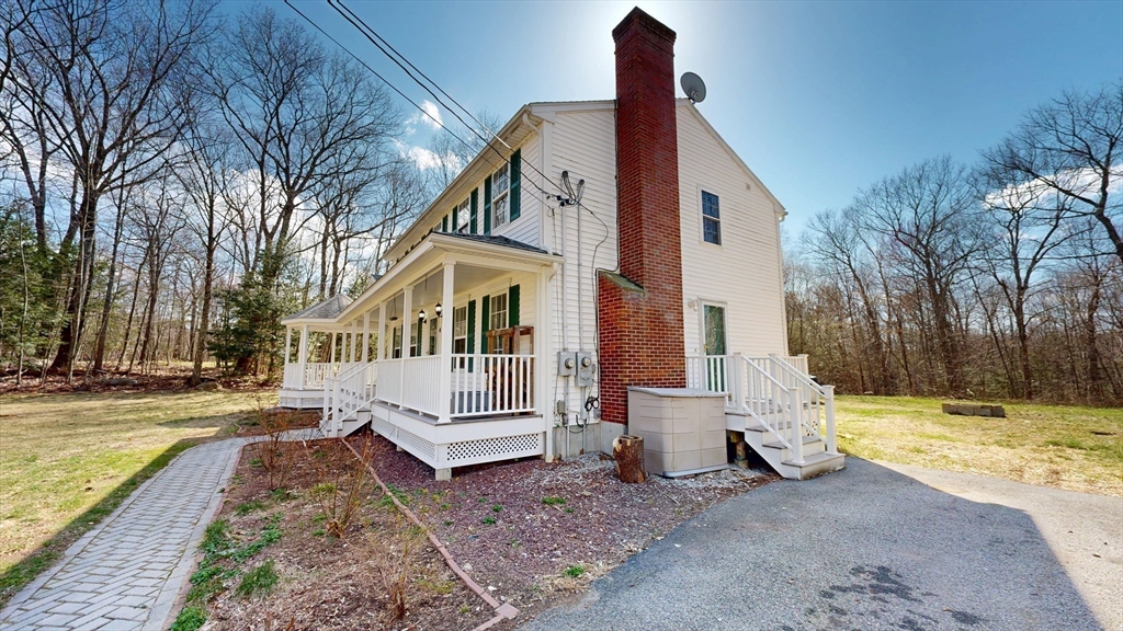 4 Laurel Street