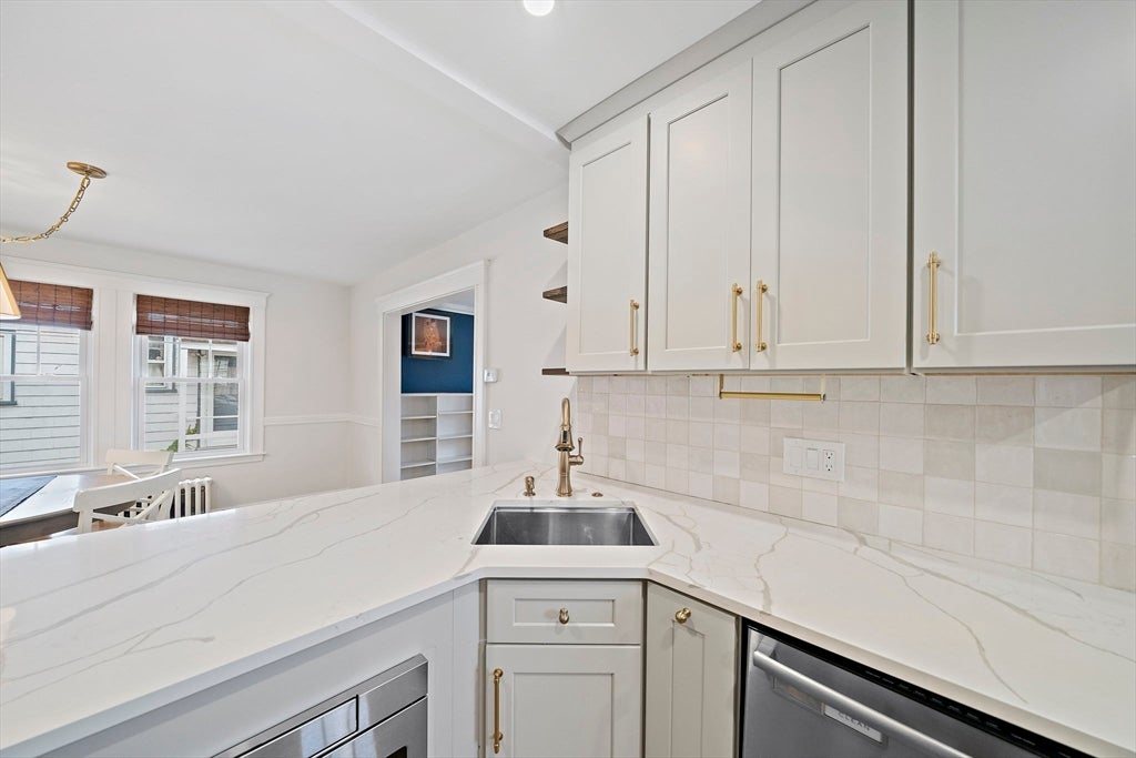 18 Thurlow St, Boston, MA Photo #10