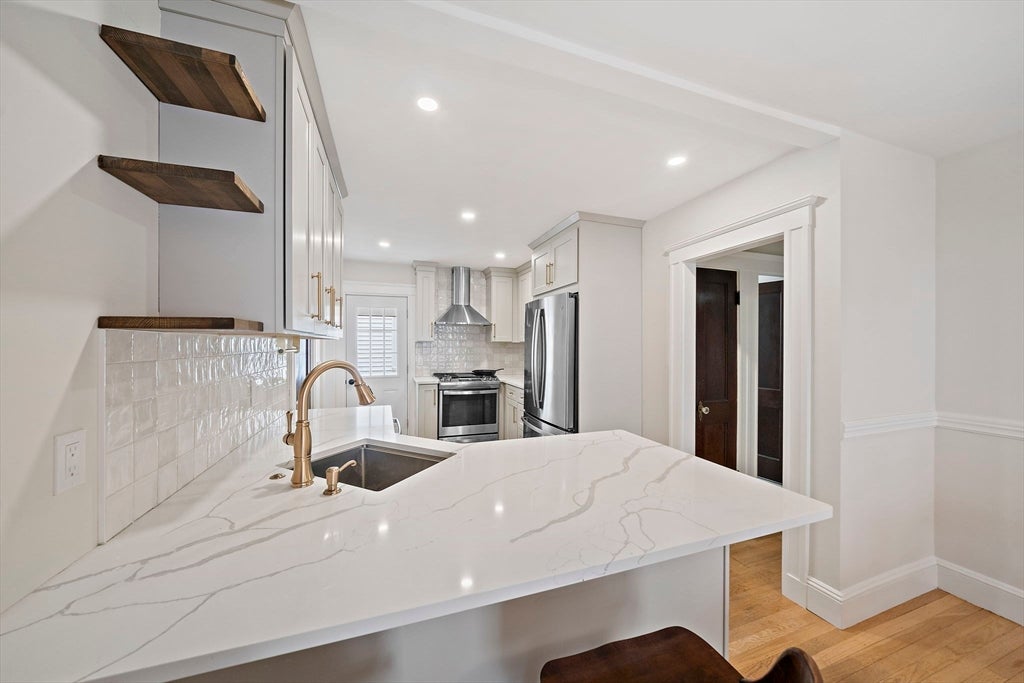 18 Thurlow St, Boston, MA Photo #8