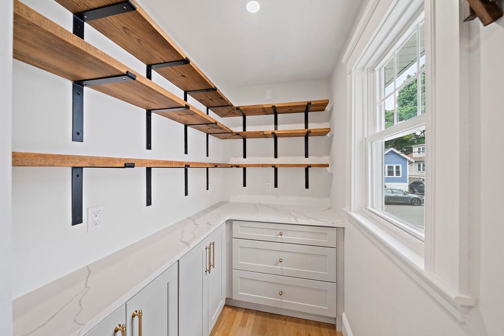 18 Thurlow St, Boston, MA Photo #12