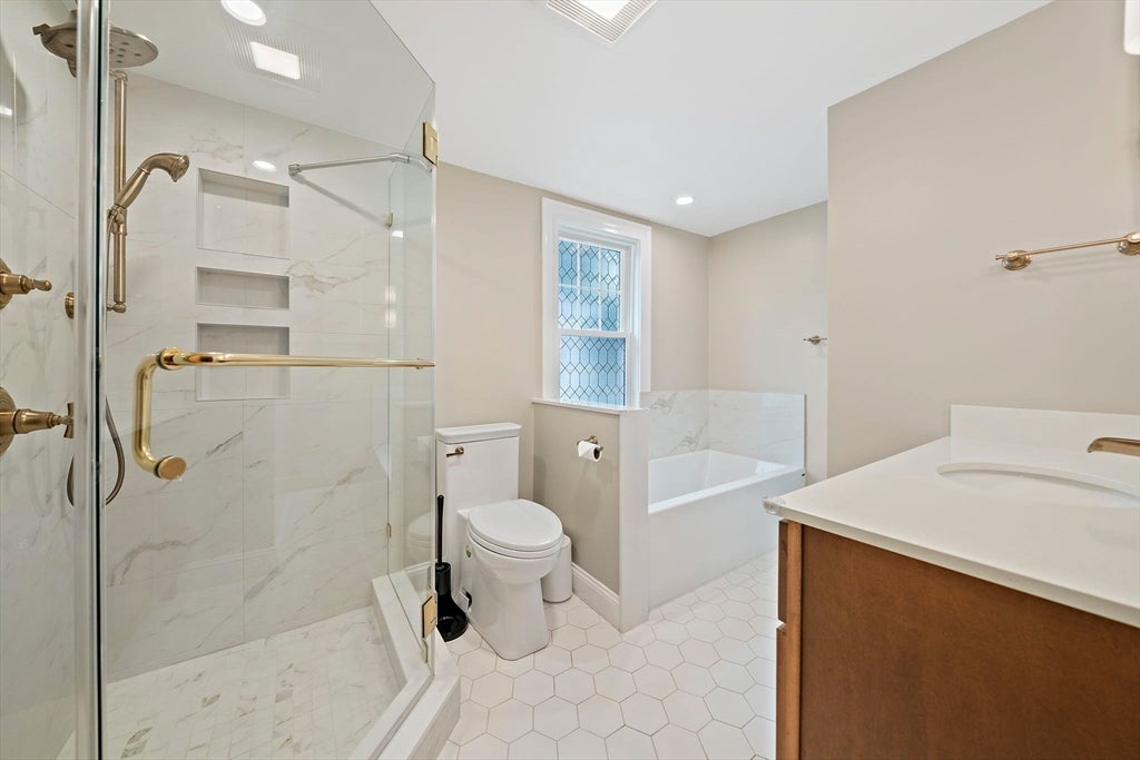 18 Thurlow St, Boston, MA Photo #23