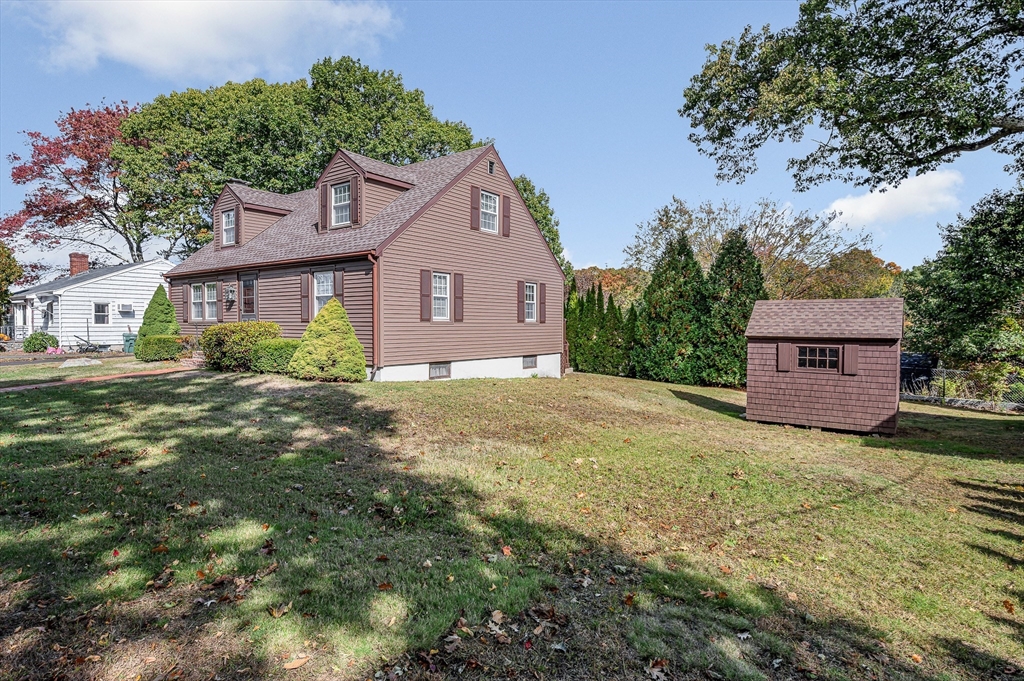 122 Bickford St