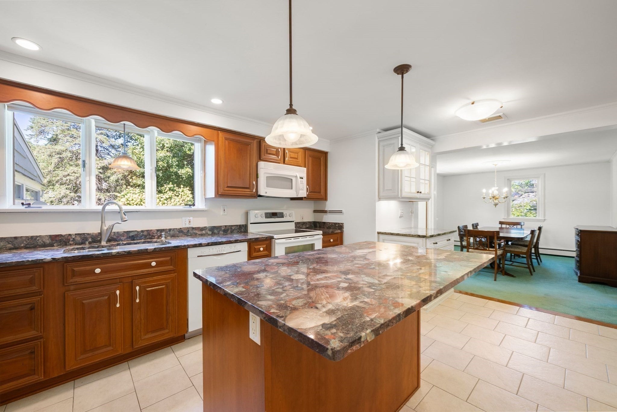 4 Carson Rd, Woburn, MA, 4 Carson Rd, Woburn, MA Photo #18
