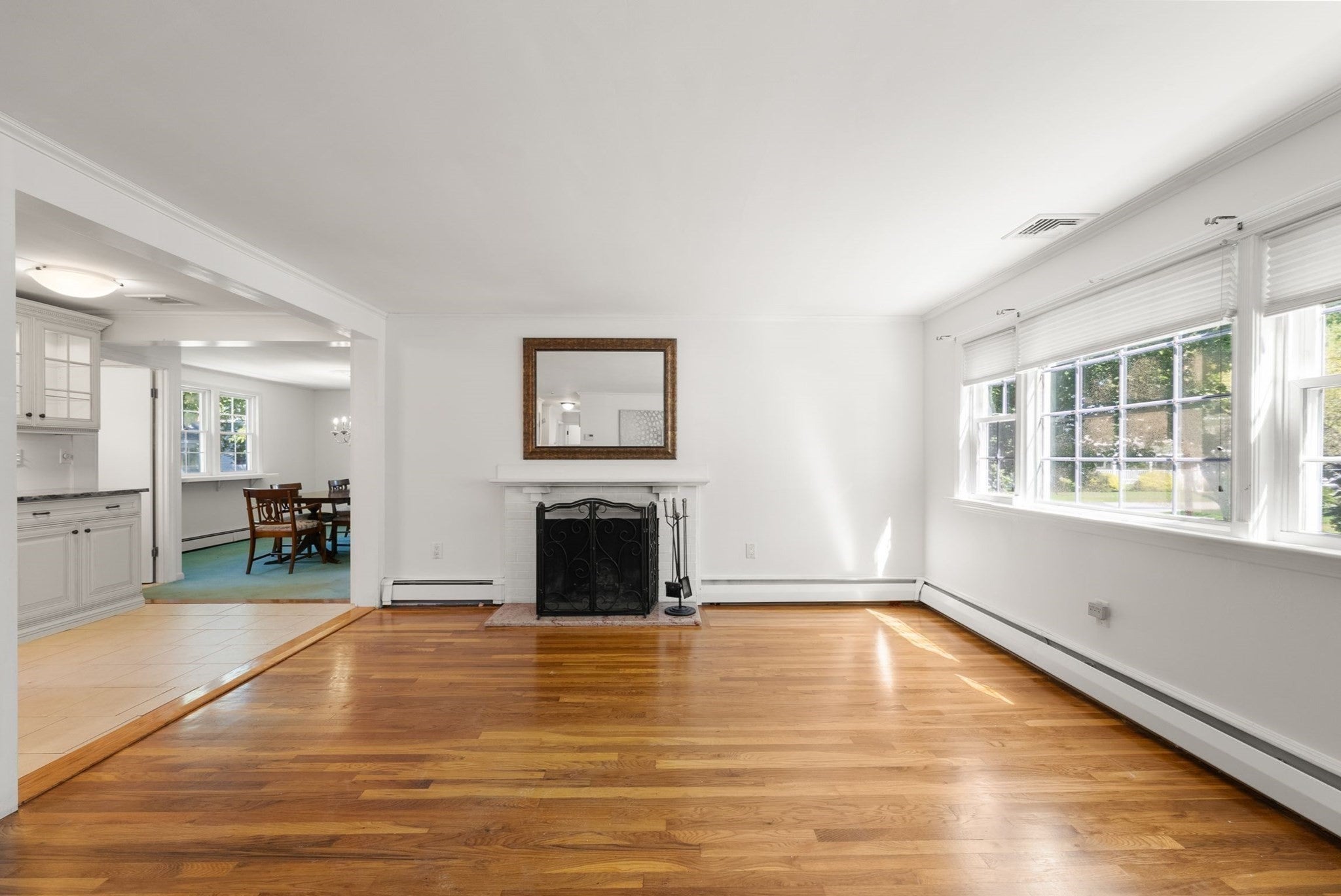 4 Carson Rd, Woburn, MA, 4 Carson Rd, Woburn, MA Photo #4