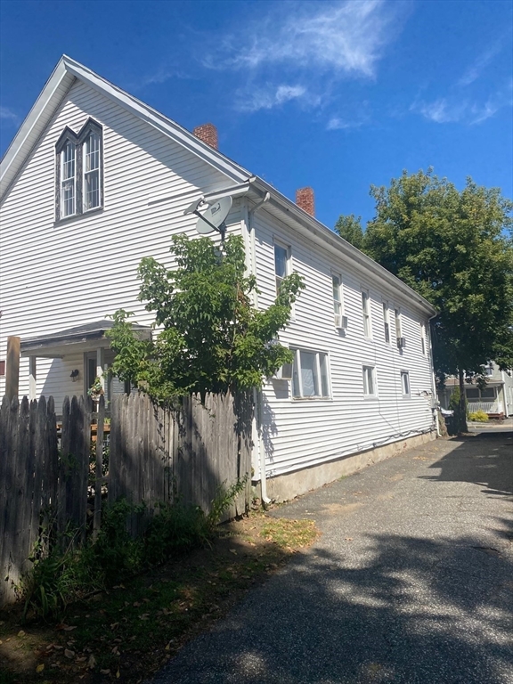 60 Pulaski St
