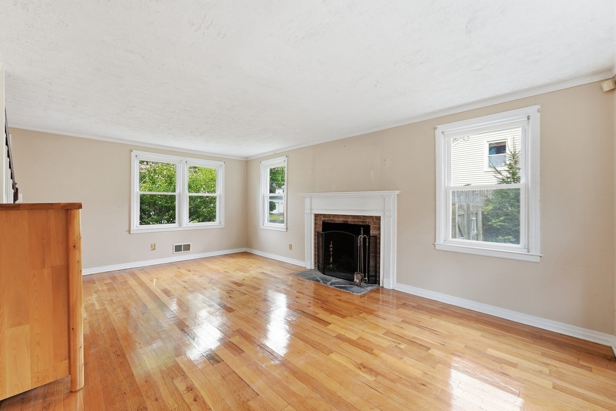 76 Fenway Dr, Springfield, MA Photo #14