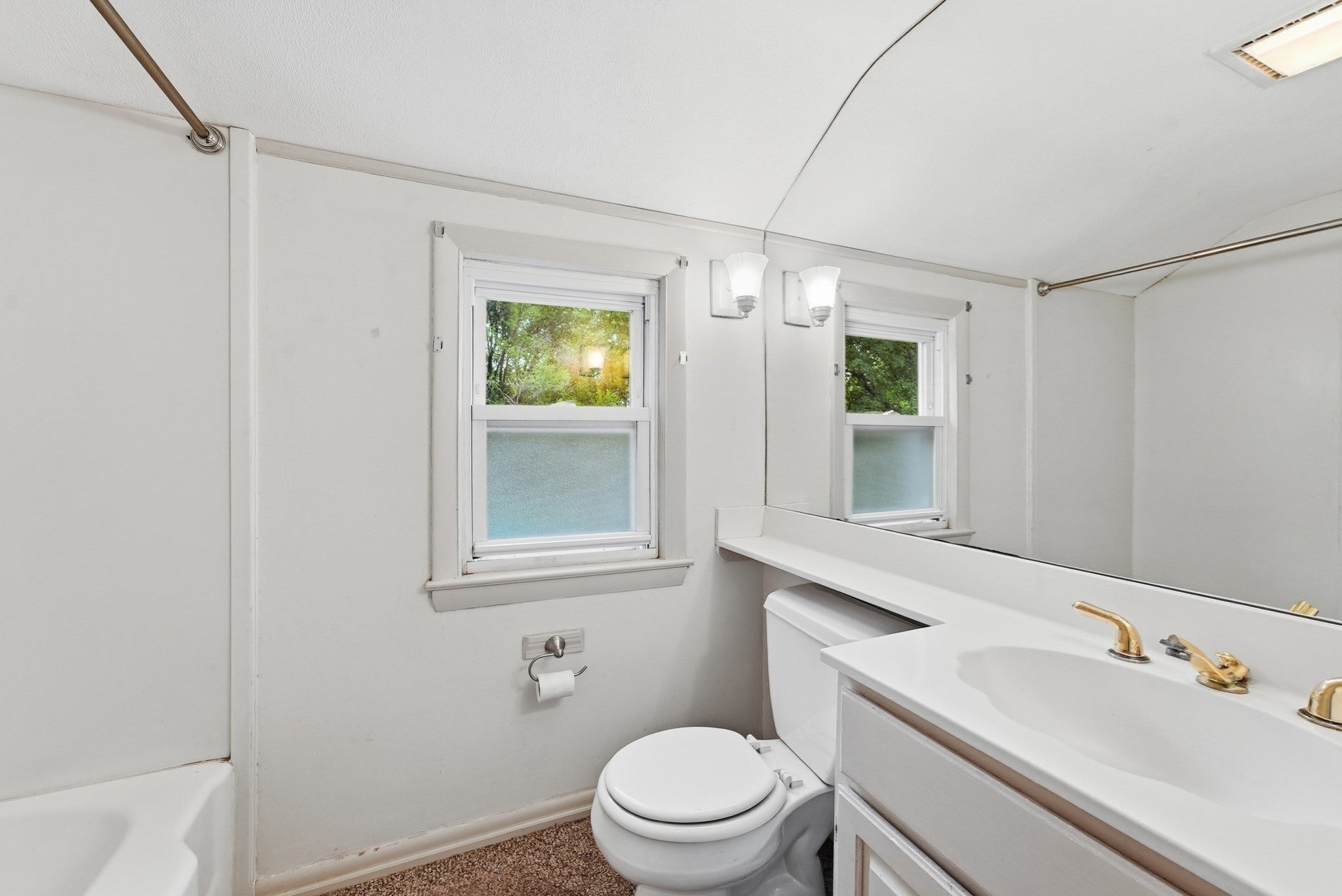 76 Fenway Dr, Springfield, MA Photo #30