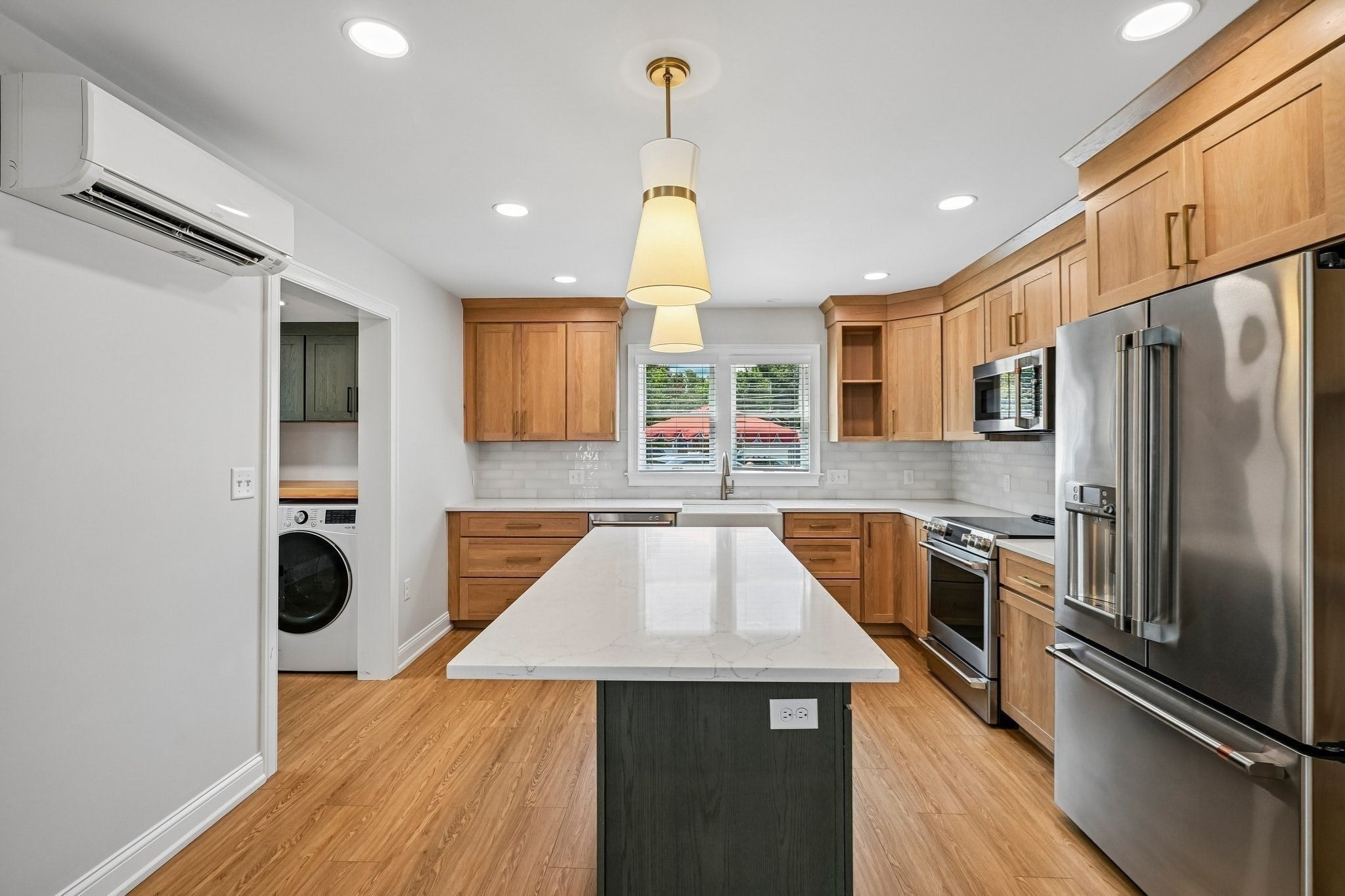 Click for 463 Fulton Street #R, Medford, MA slideshow Click for 463 Fulton Street #R, Medford, MA slideshow