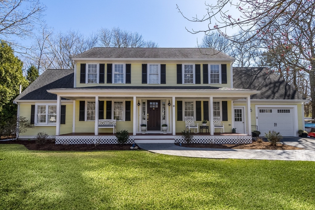 18 Grandwood Drive