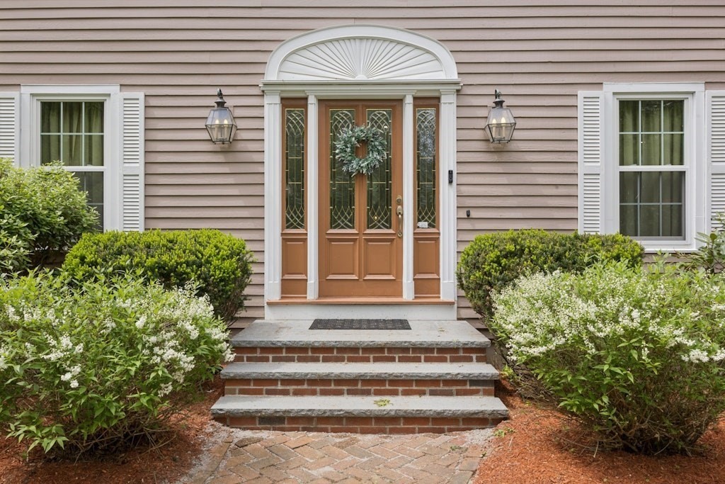 72 Oak Avenue