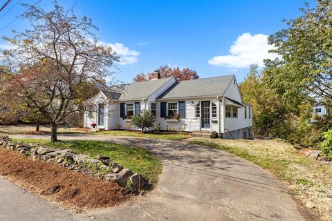 9 Locust St Woburn MA 01801