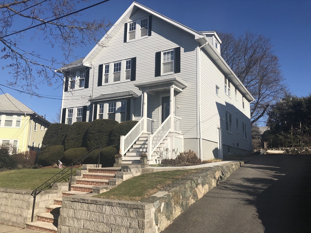 Belmont, Massachusetts 02478, United States, 2 Bedrooms Bedrooms, ,1 BathroomBathrooms,Residential,Active,253740