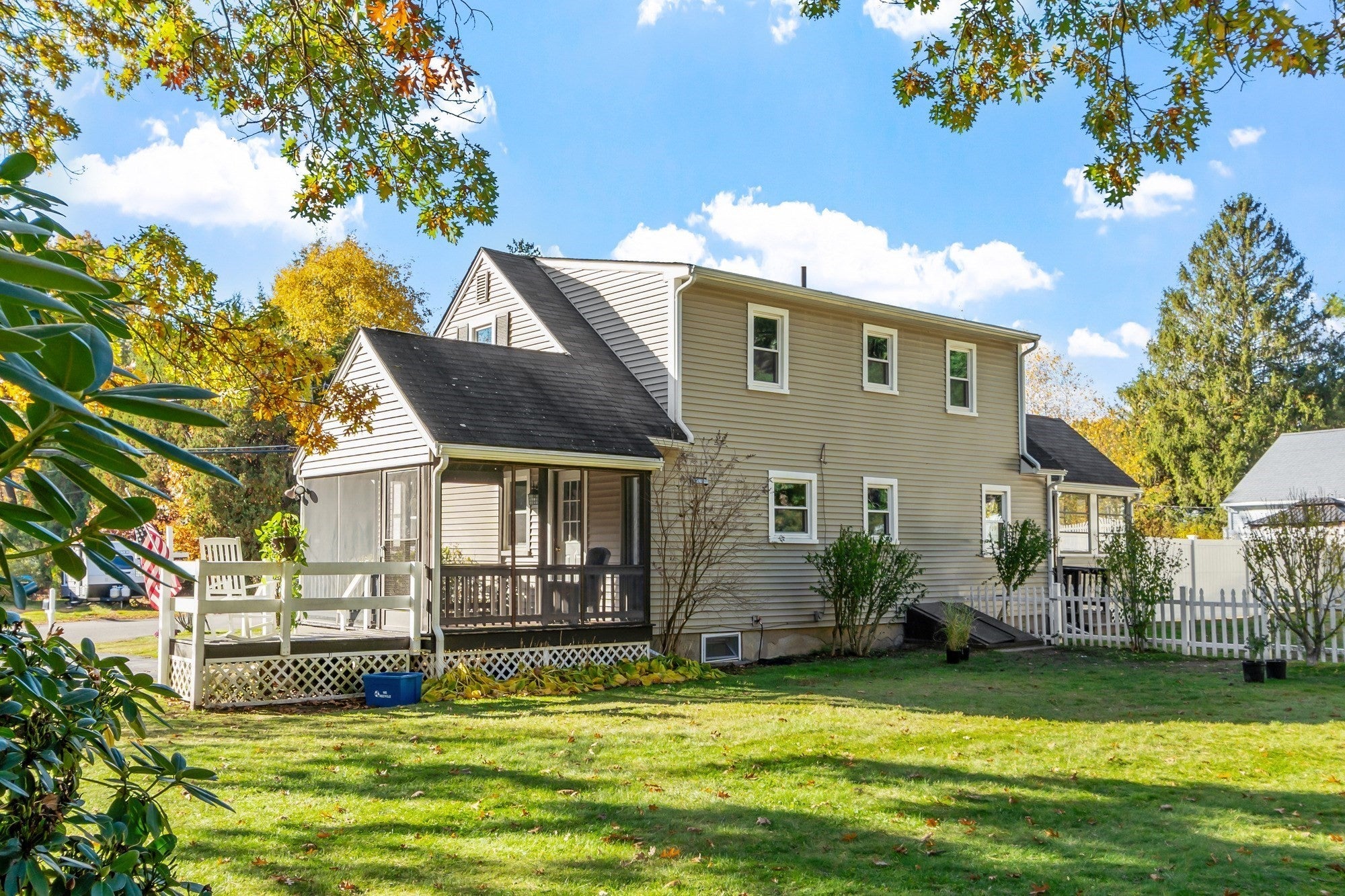 6 Courtland Dr