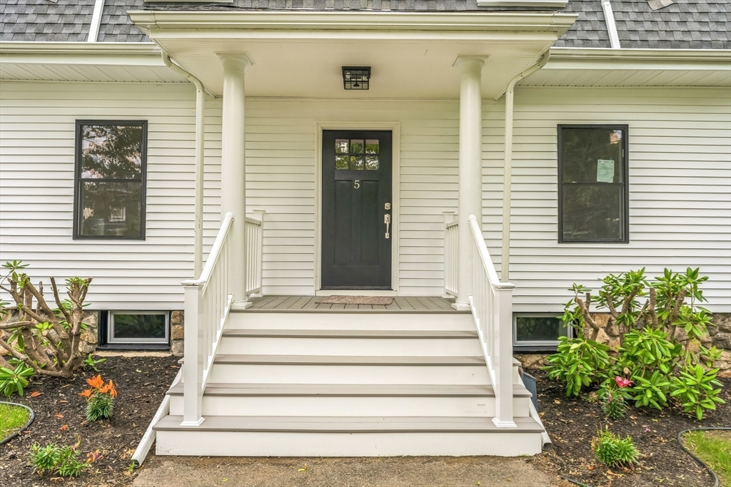 5 Winthrop Ave