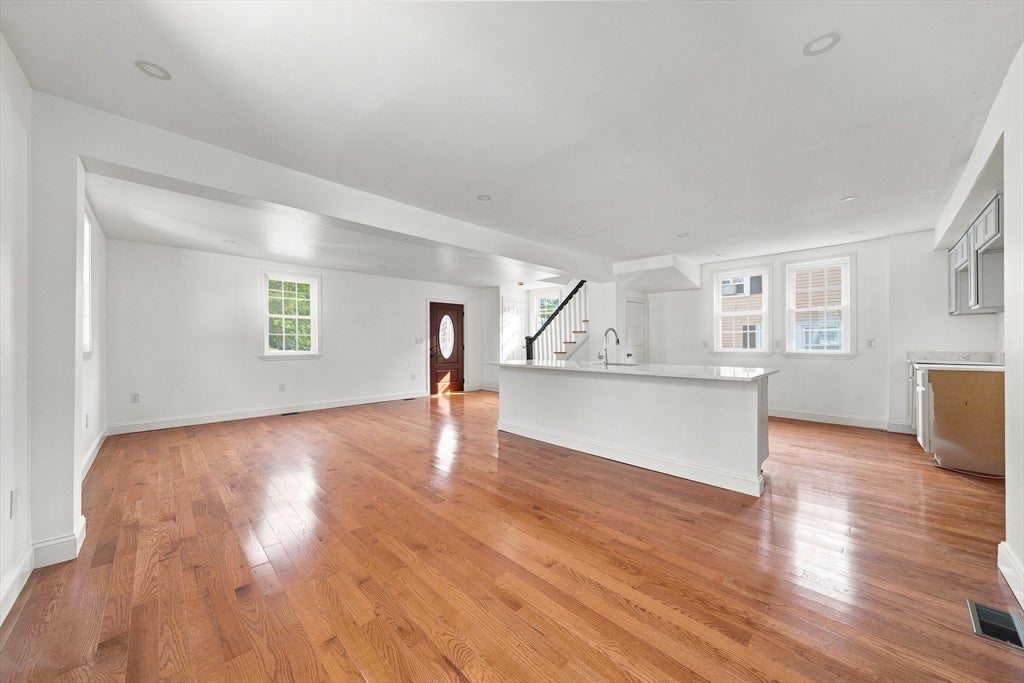 279 Pearl Street, Fitchburg, MA, 279 Pearl Street, Fitchburg, MA Photo #8