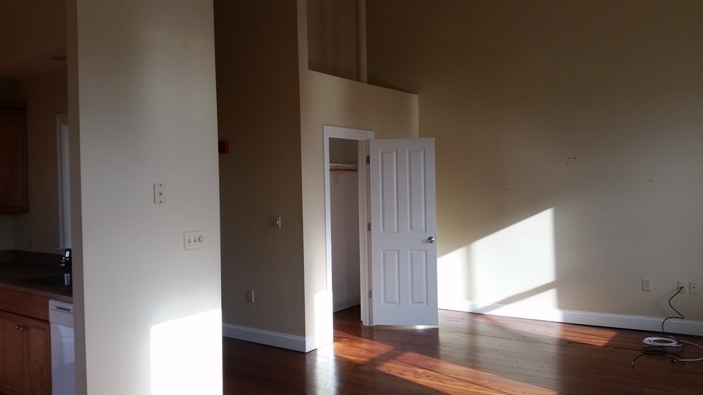 25 Main St 3C