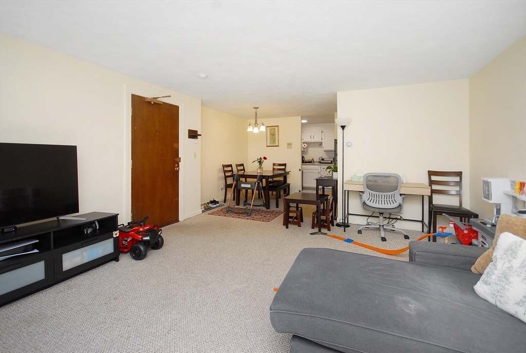 773 Massachusetts Ave B9