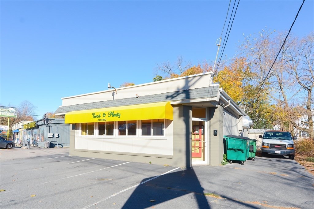 687 E. Washington