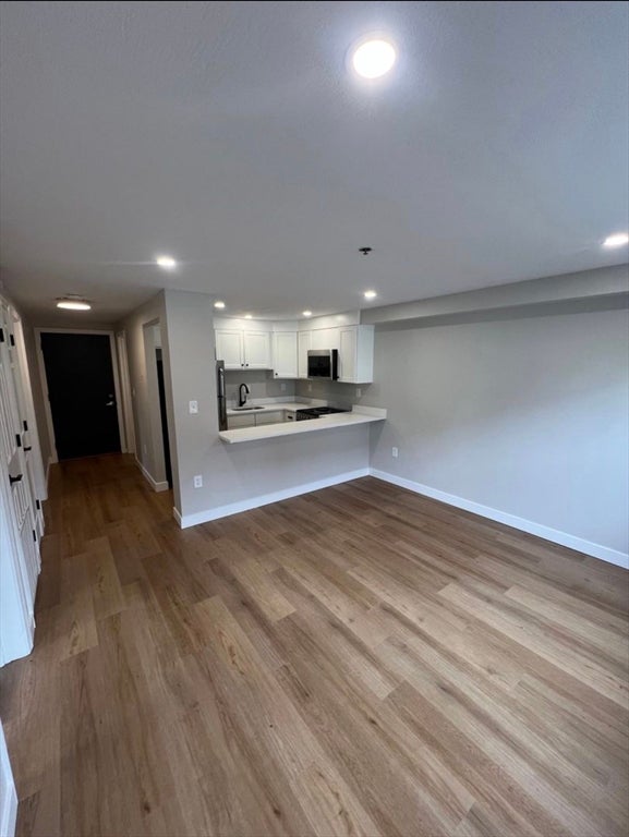 7 Oak St #1, Peabody, MA, 7 Oak St #1, Peabody, MA Photo #2