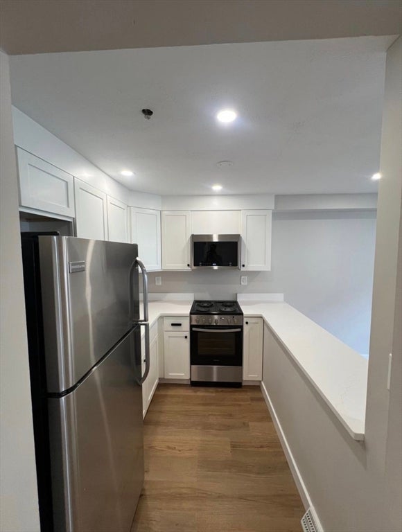 7 Oak St #1, Peabody, MA, 7 Oak St #1, Peabody, MA Photo #4
