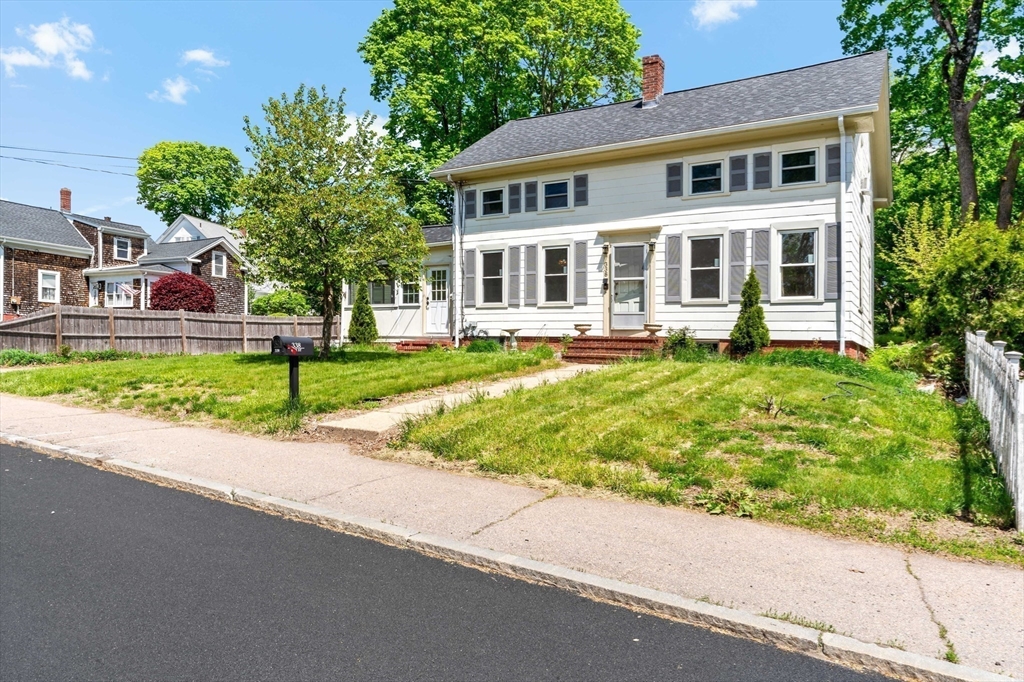 Photo of 338 Elm St, North Attleboro, MA