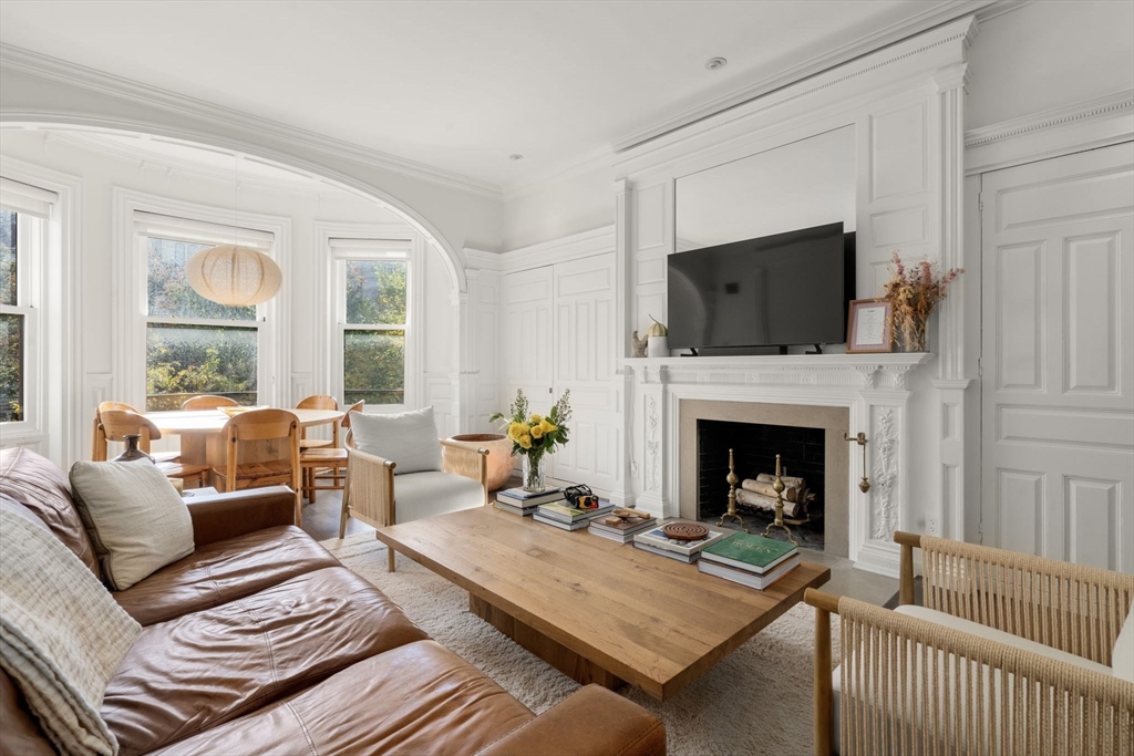 167 Commonwealth Ave 5