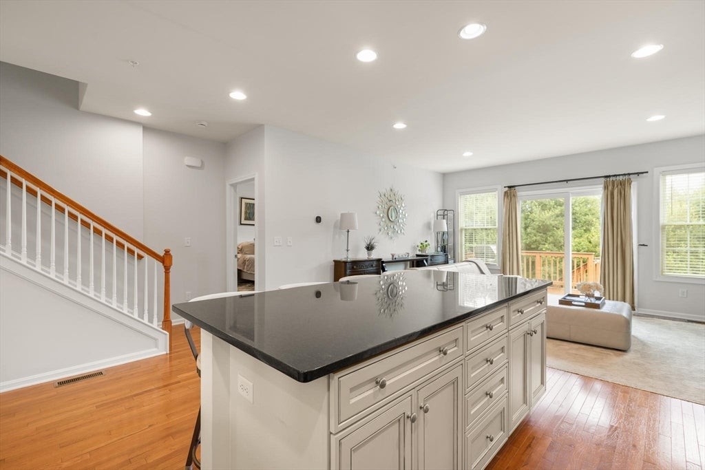 6 Dogwood Way #6, Hopkinton, MA, 6 Dogwood Way #6, Hopkinton, MA Photo #11