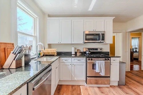 27R Albion #1, Somerville, MA Photo #10