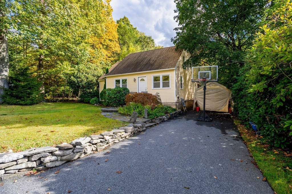8 Chestnut St