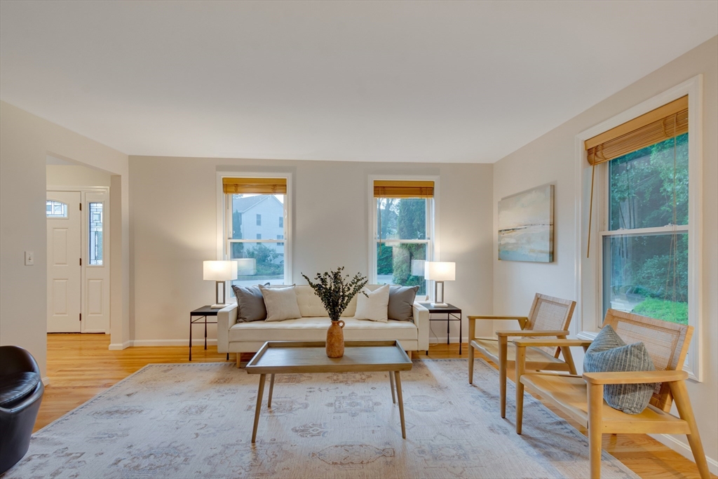 11 Williams Cir