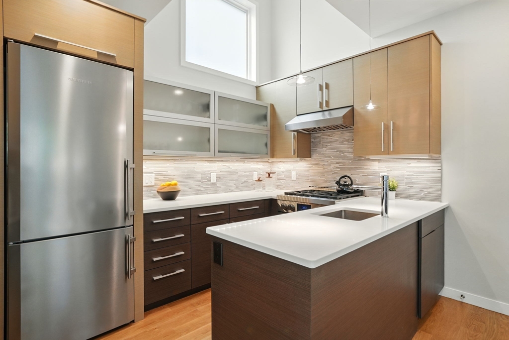 95 Kirkland St 95