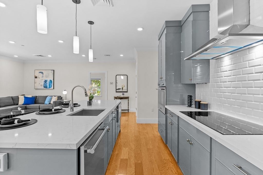 36 Elmwood Ave 4