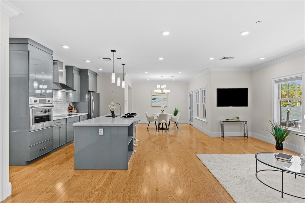 36 Elmwood Ave 4
