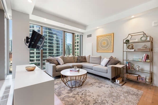 135 Seaport Blvd 905