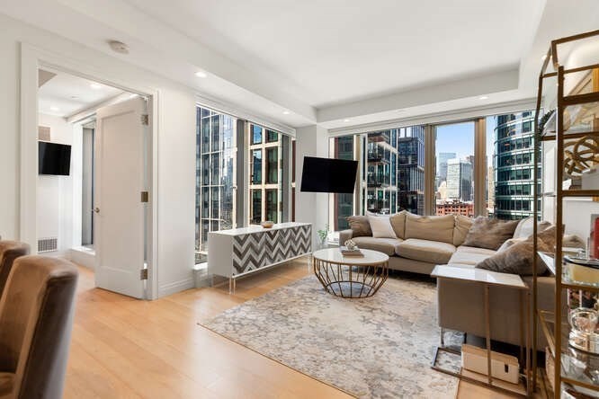 135 Seaport Blvd 905