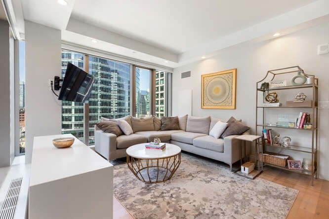 135 Seaport Blvd 905