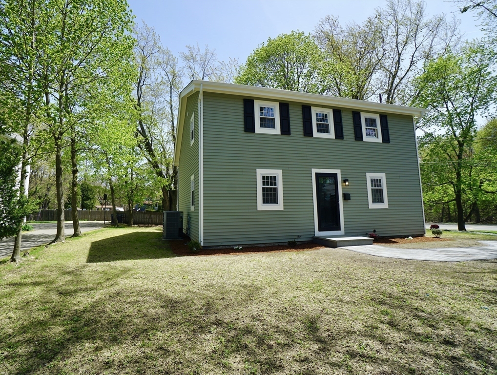 101 Speen St