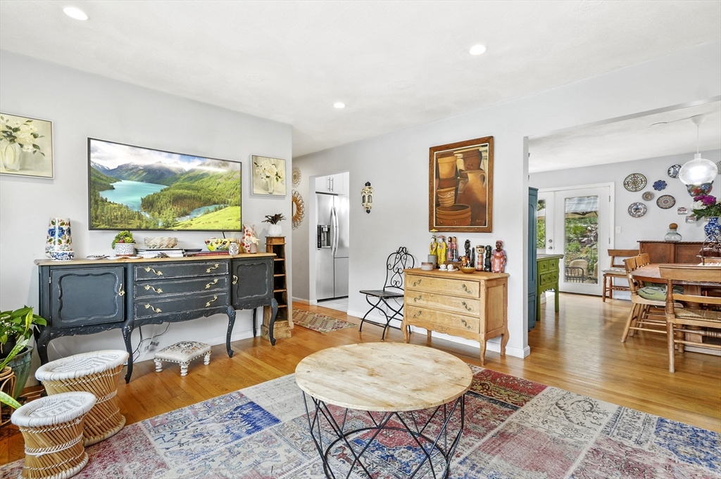 35 Sylvanus Wood Lane