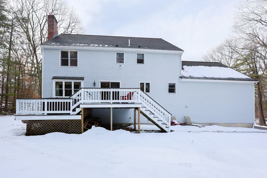 Upton, Massachusetts 01568, United States, 4 Bedrooms Bedrooms, ,3 BathroomsBathrooms,Residential,Pending,83771