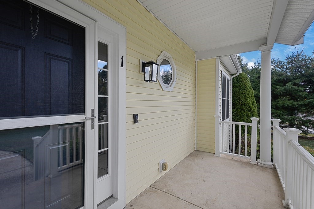 1 Neff Dr, Foxboro, MA, 1 Neff Dr, Foxboro, MA Photo #10