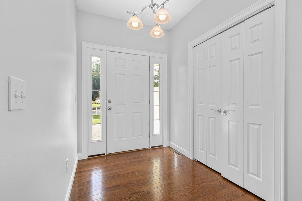 1 Neff Dr, Foxboro, MA, 1 Neff Dr, Foxboro, MA Photo #11