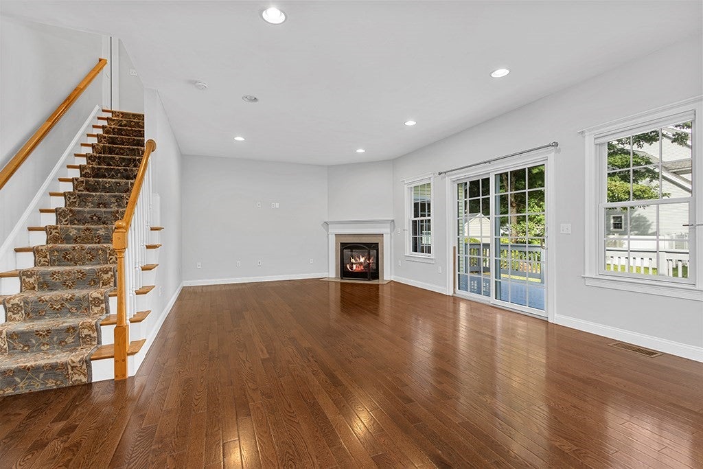 1 Neff Dr, Foxboro, MA, 1 Neff Dr, Foxboro, MA Photo #20