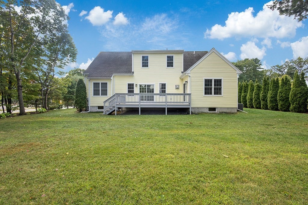 1 Neff Dr, Foxboro, MA, 1 Neff Dr, Foxboro, MA Photo #7
