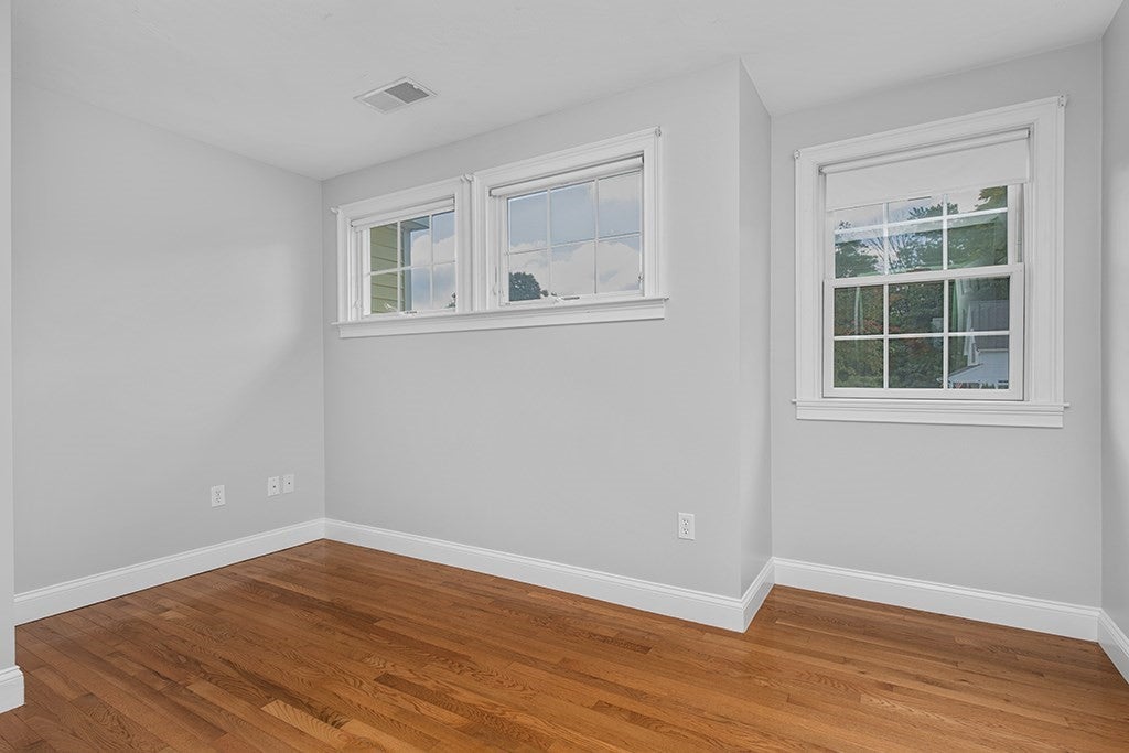 1 Neff Dr, Foxboro, MA, 1 Neff Dr, Foxboro, MA Photo #34