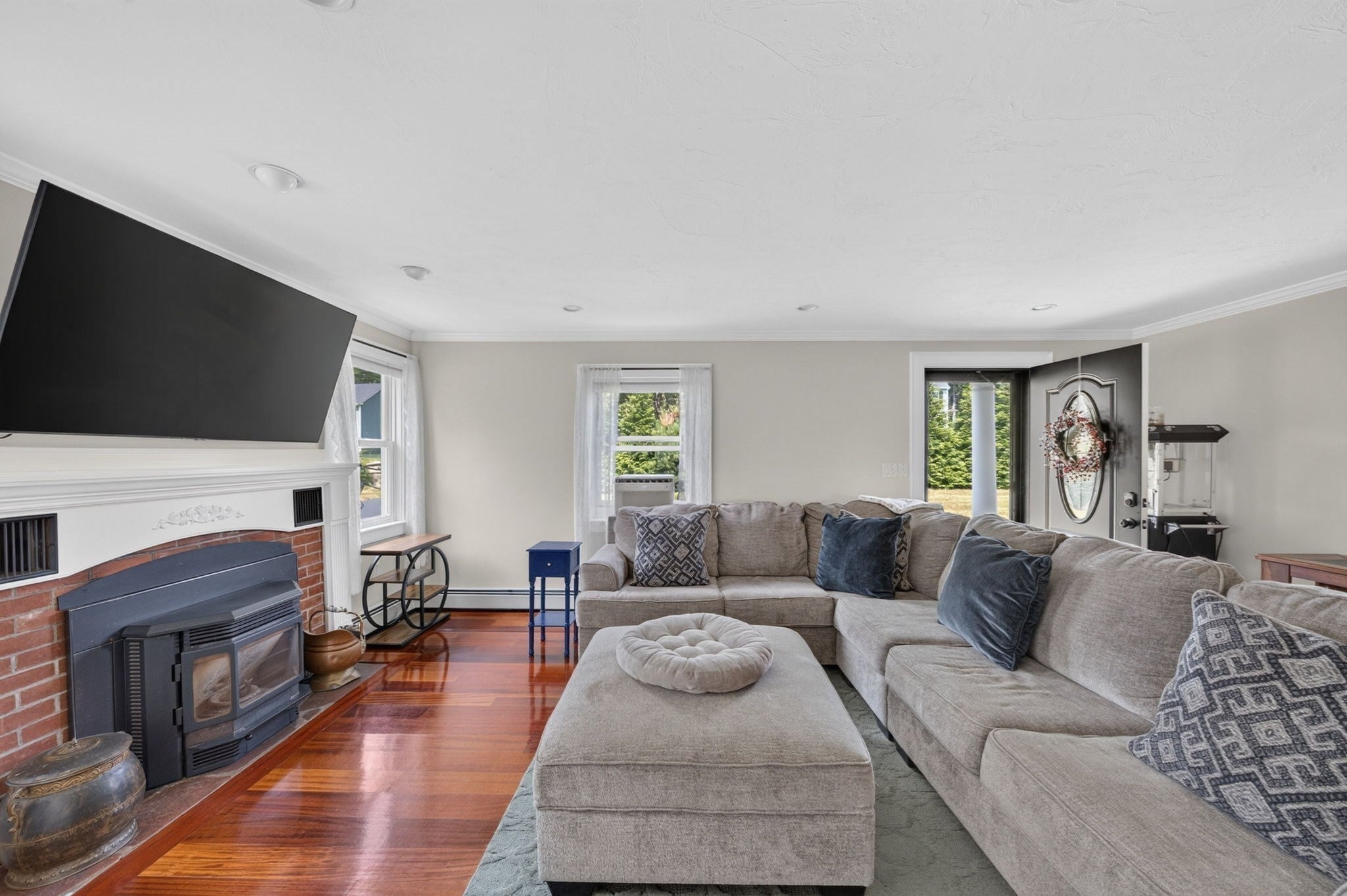 112 Spruce St, Middleboro MA 02346